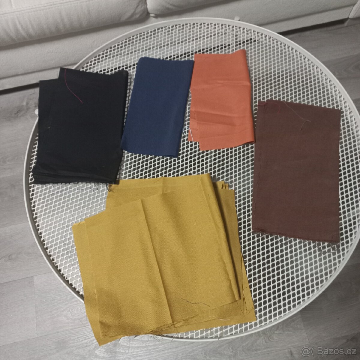 Zbytky látek, suché zipy - 7