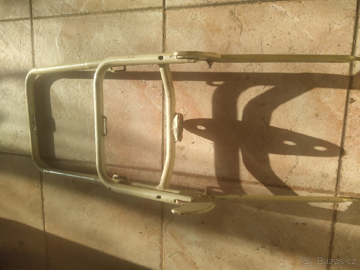 Zavazadlový sklopný nosič Jawa - 7