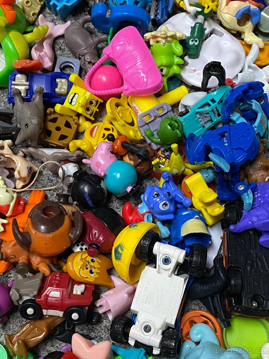 hračky staré hračky figurky kinder surprise autíčka - 7