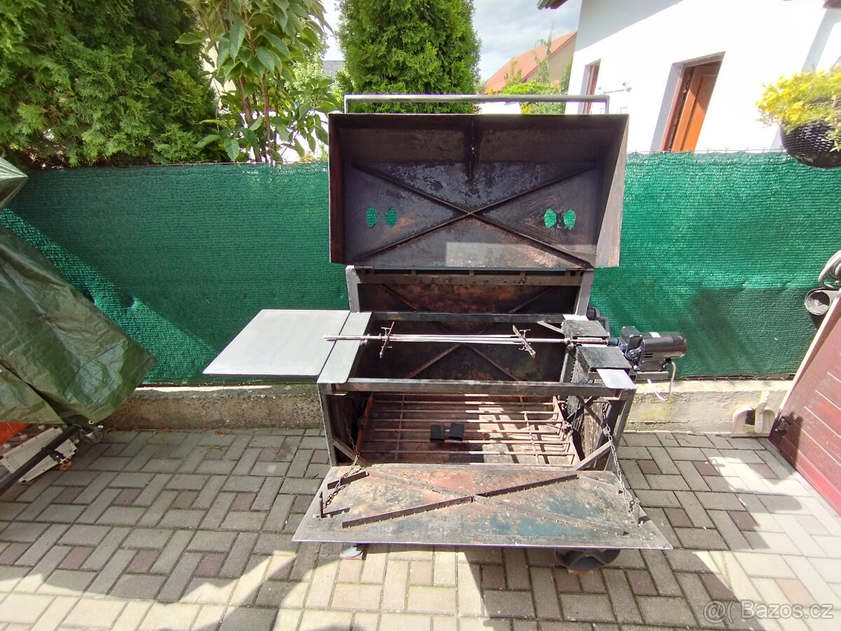 Multifunkční zahradní gril - litinový rošt/rožeň - 7