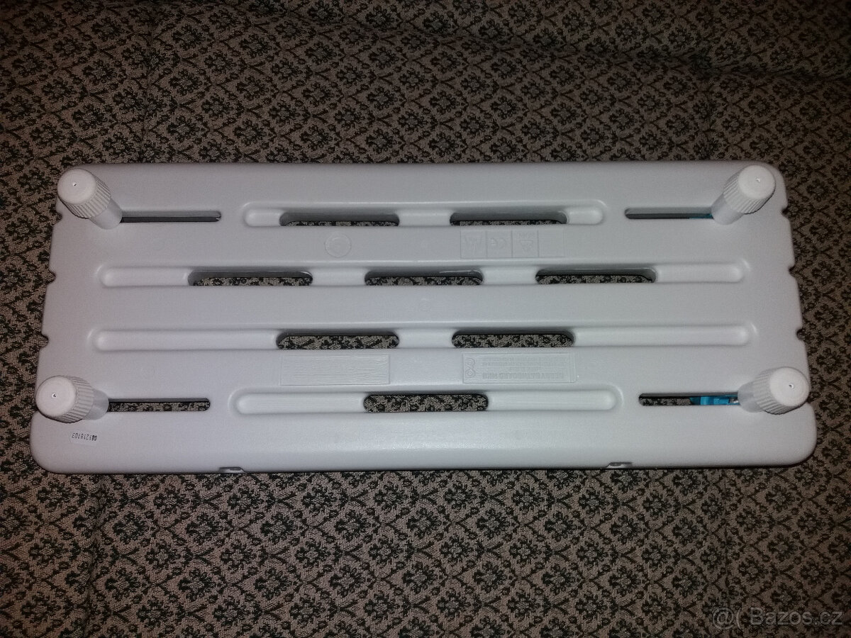 Toaletní židle, sedačka na vanu a francouzské berle - 7