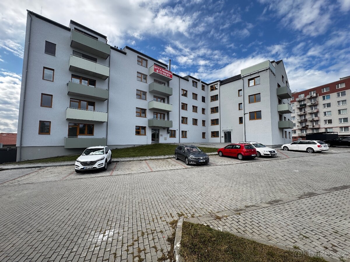 Nový velký byt 3+kk - 7