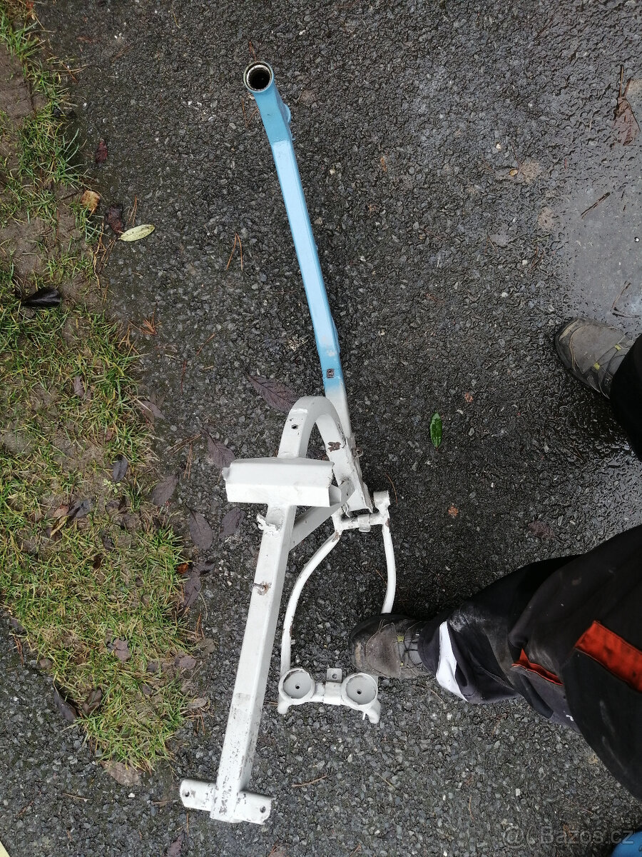 Jawa 555 Rám a podsedlový plech - 7