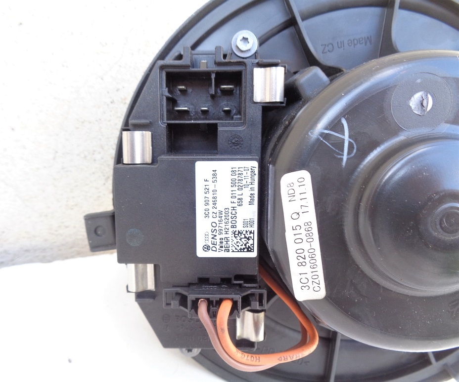 VW Škoda Audi Seat ventilátor topení s regulátorem - 7