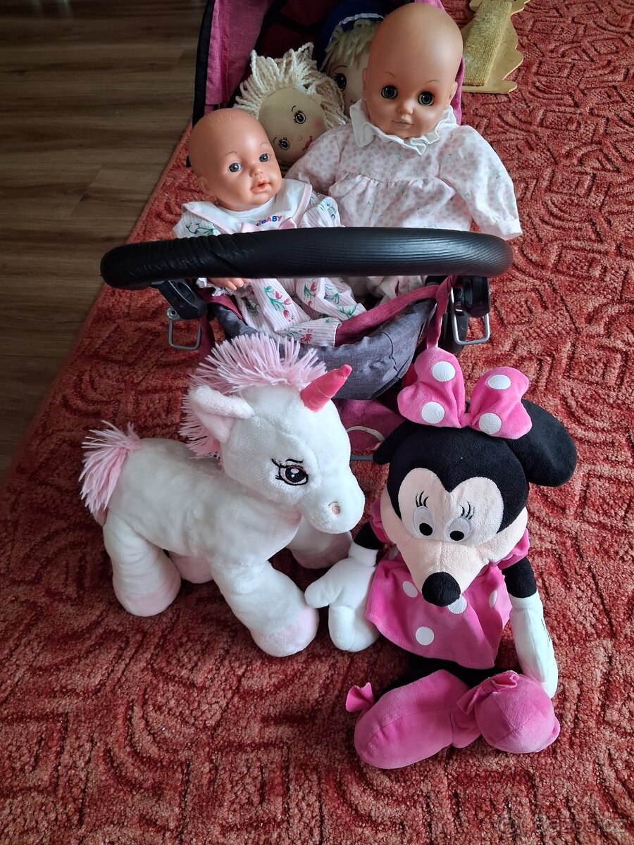 Kočárek a panenky,plyšáci - 7