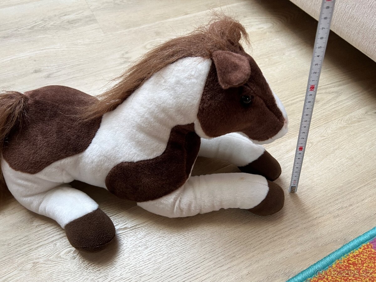 Kůň plyšový ležící, konik - 7