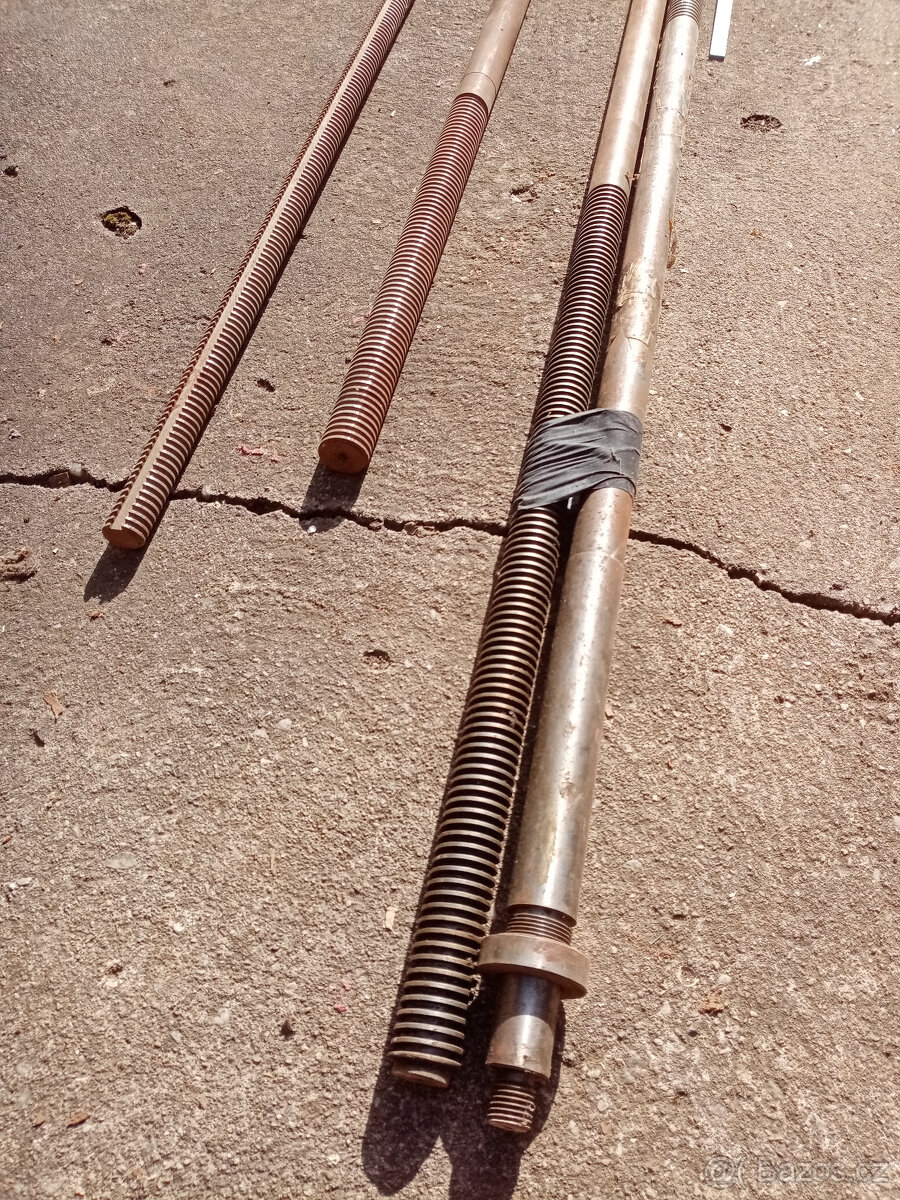 Trapézové šrouby - 7