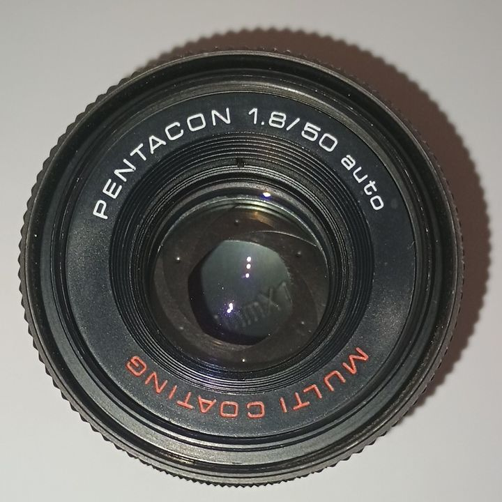 Pentacon MC 1,8/50 auto - RED (M42) - TOP STAV - 7