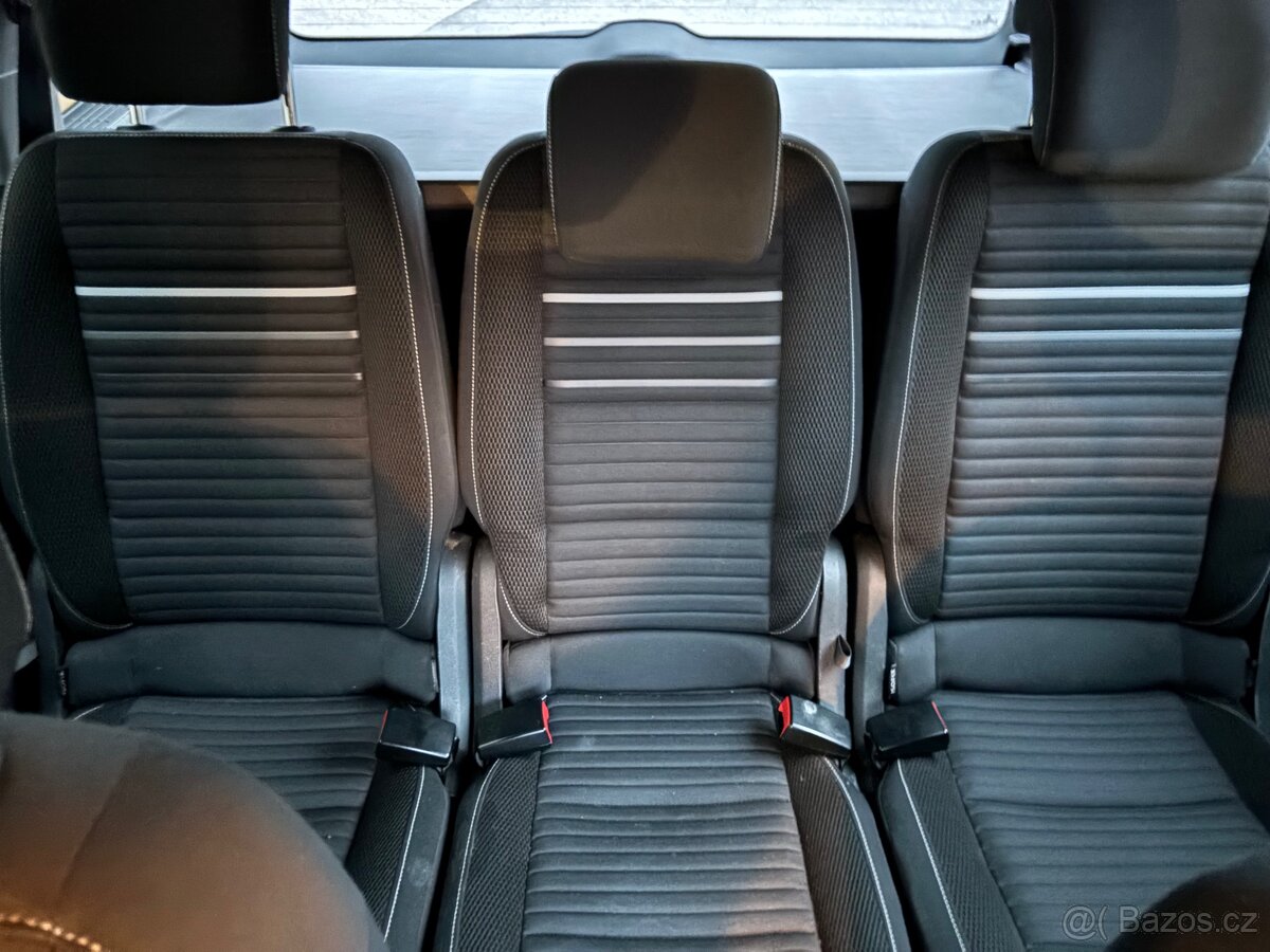 Volkswagen Touran - 7