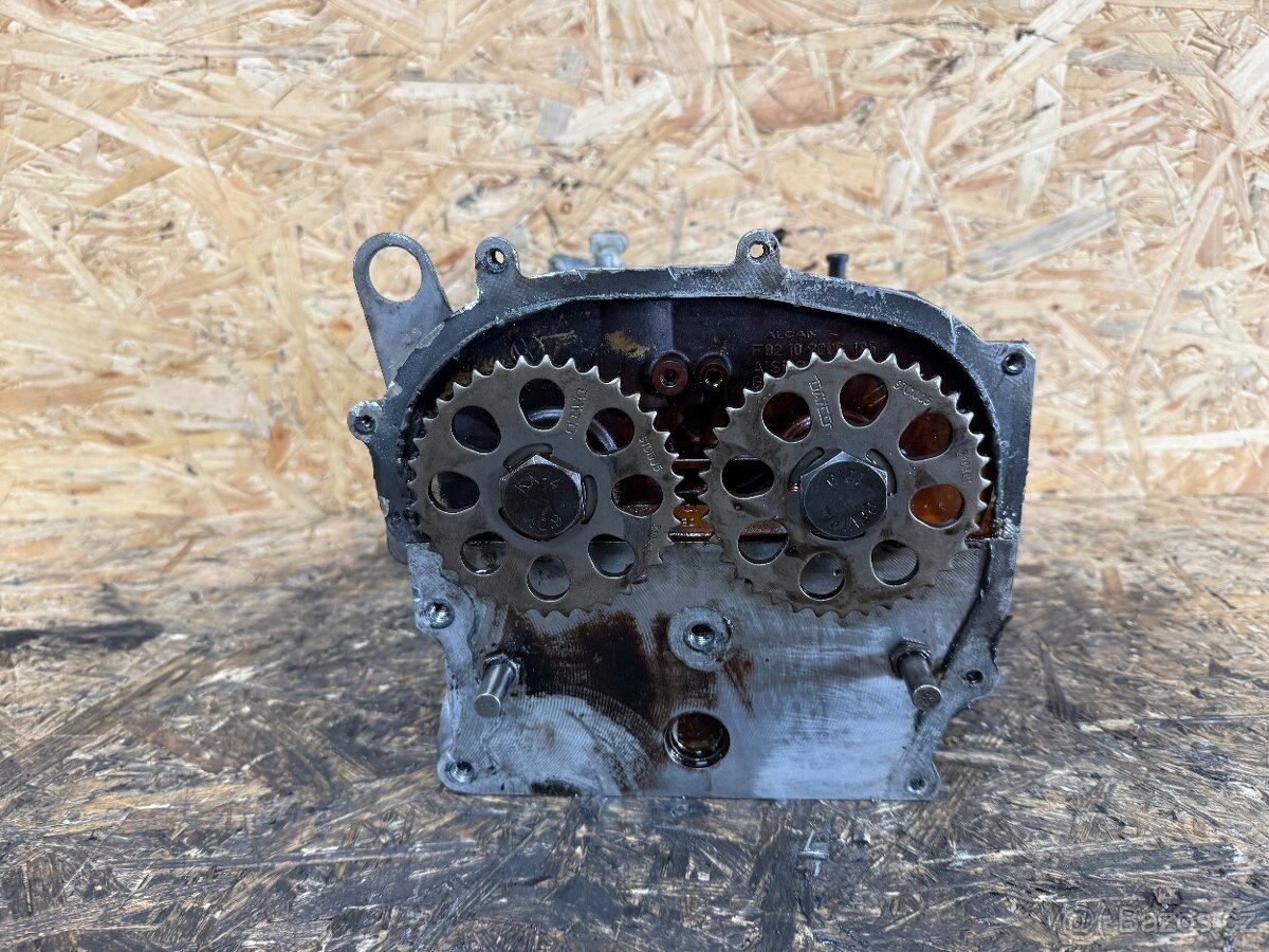 HLAVA MOTORU 1.2 HTP 47KW 03E103373C - 7