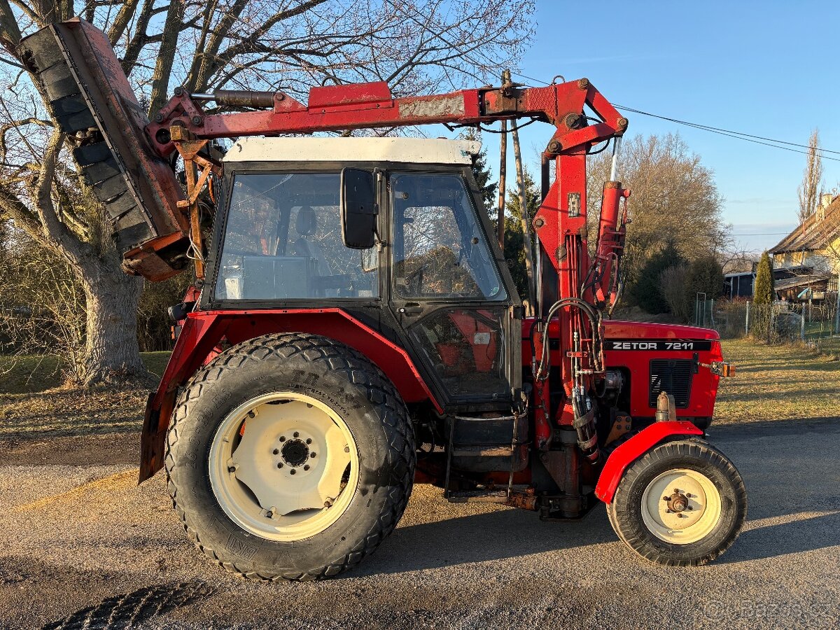 Zetor 7211 příkopová sekačka - 7