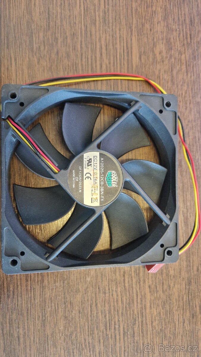 Ventilátory k PC 12V a rozdvojka napájení ventilátorů - 7