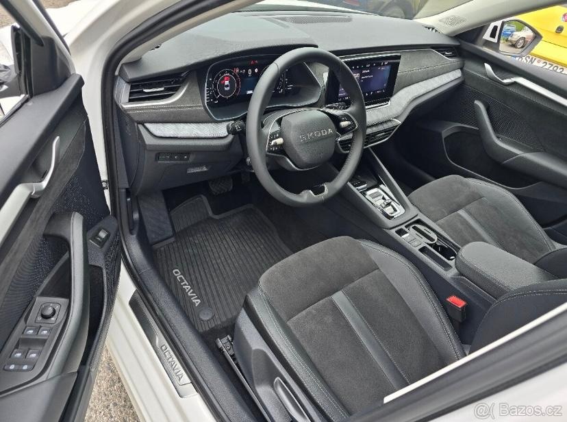 Škoda Octavia 2025 8 tis. najeto - 7