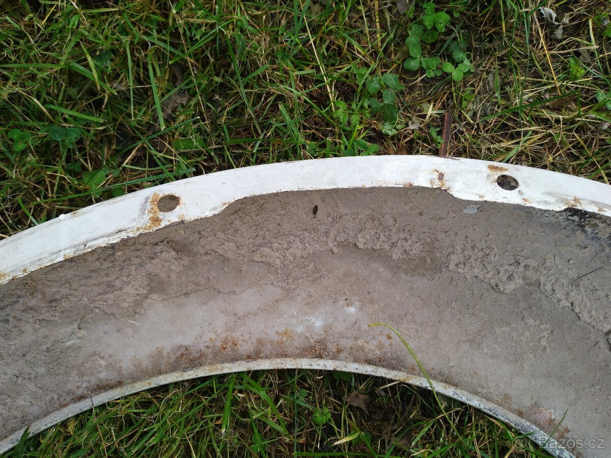 Prodám blatník na VW brouk - 7