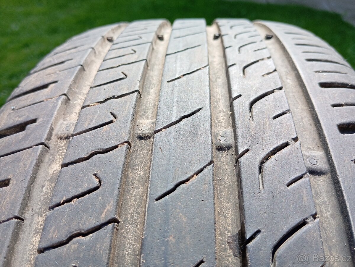 Kola 205/50 R17 Ford - 7