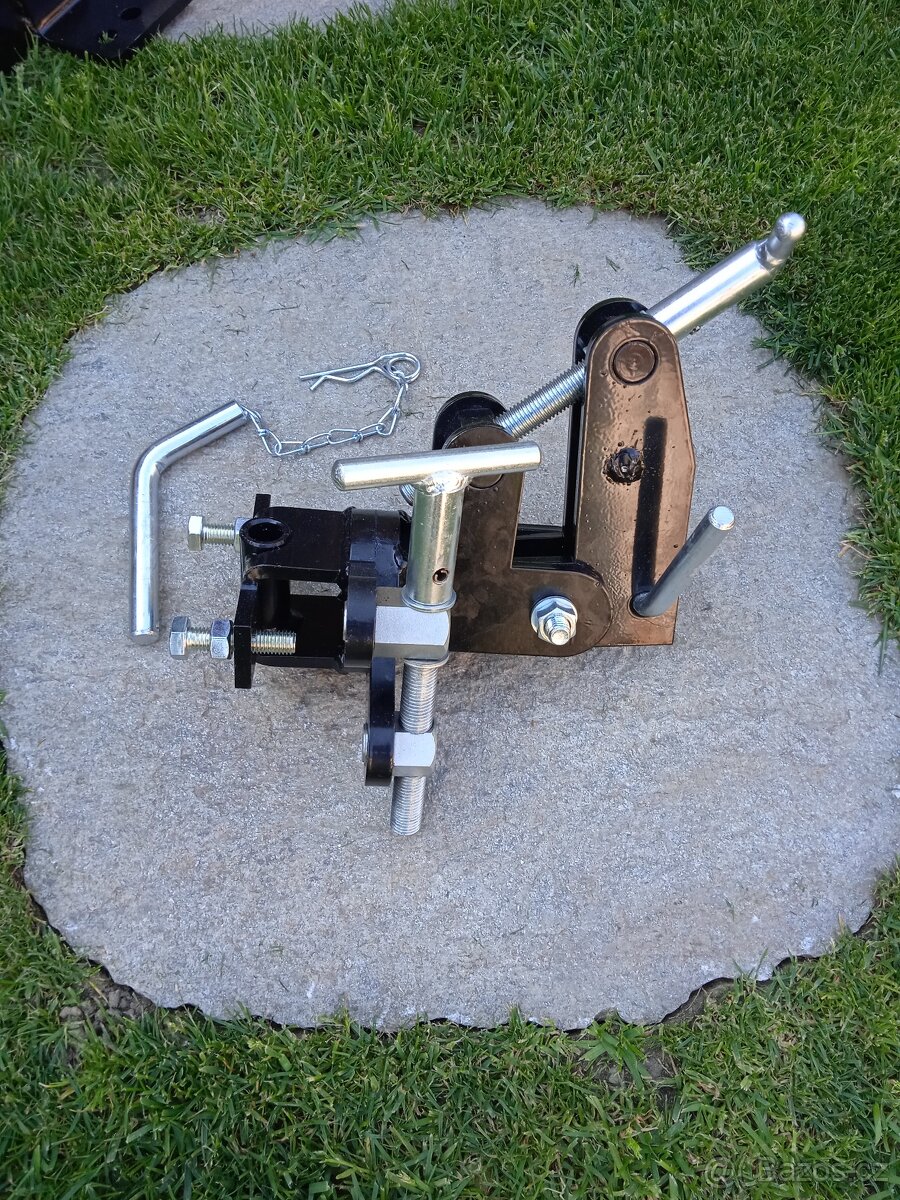 ZAVES NA MALOTRAKTOR - 7