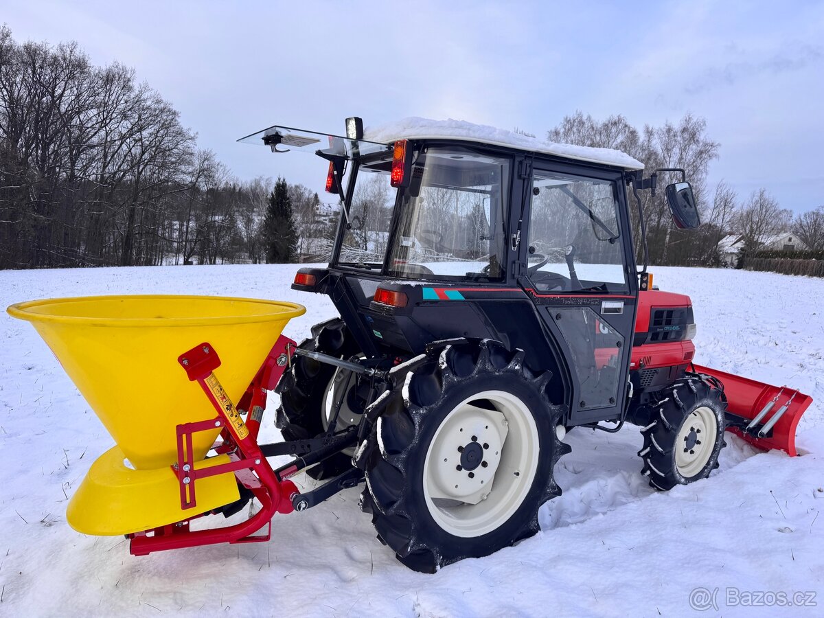 MALOTRAKTOR KUBOTA GL 25 + zimní výbava - 7