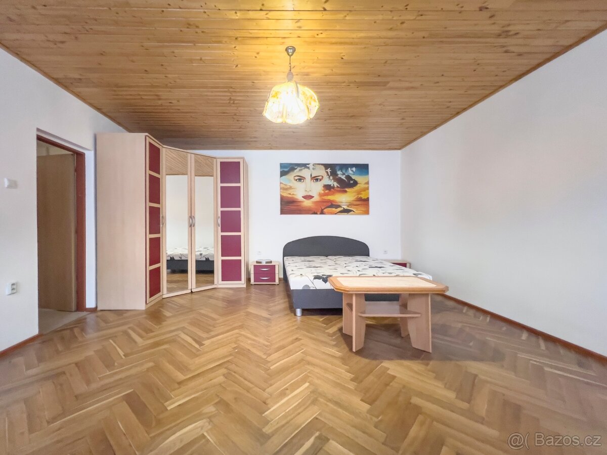 Pronájem prostorného bytu 2+1, 84 m2 - centru města - 7