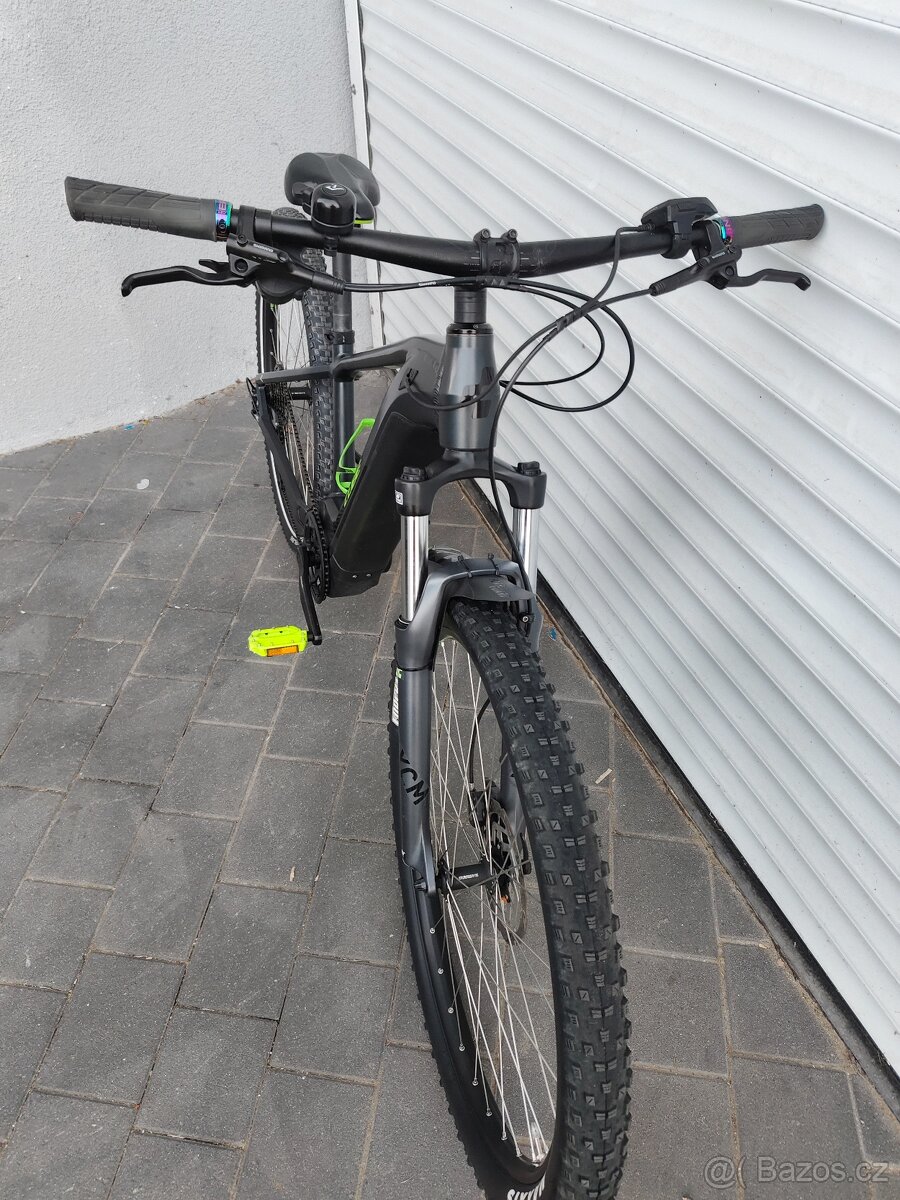 Horské kolo kolo Cube Reaction PFM - 7