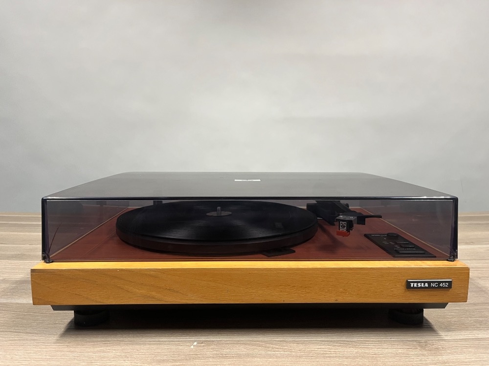 GRAMOFON TESLA NC452 - 7