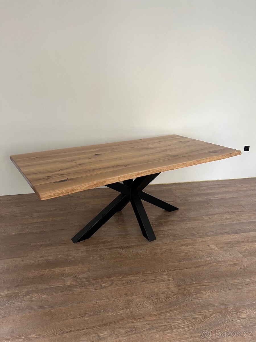 Dubový jídelní stůl - doprava ZDARMA - 7