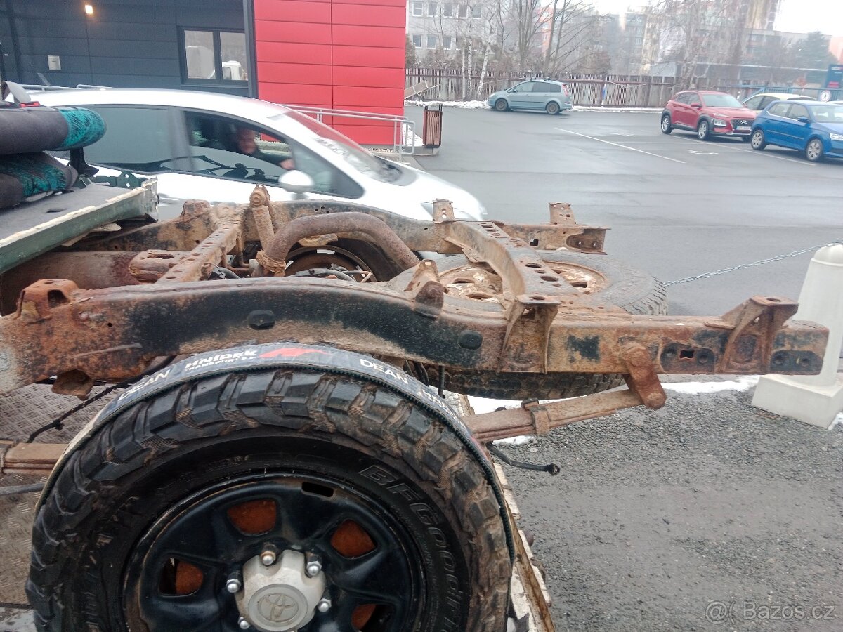 Toyota hilux 2.5 d-4d - 7