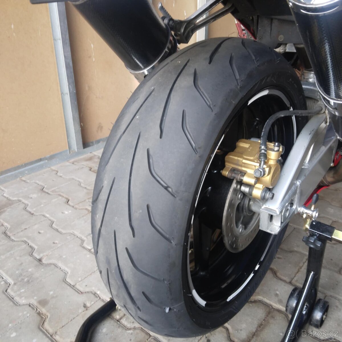 Prodám HONDU VTR 1000 SP1 - 7