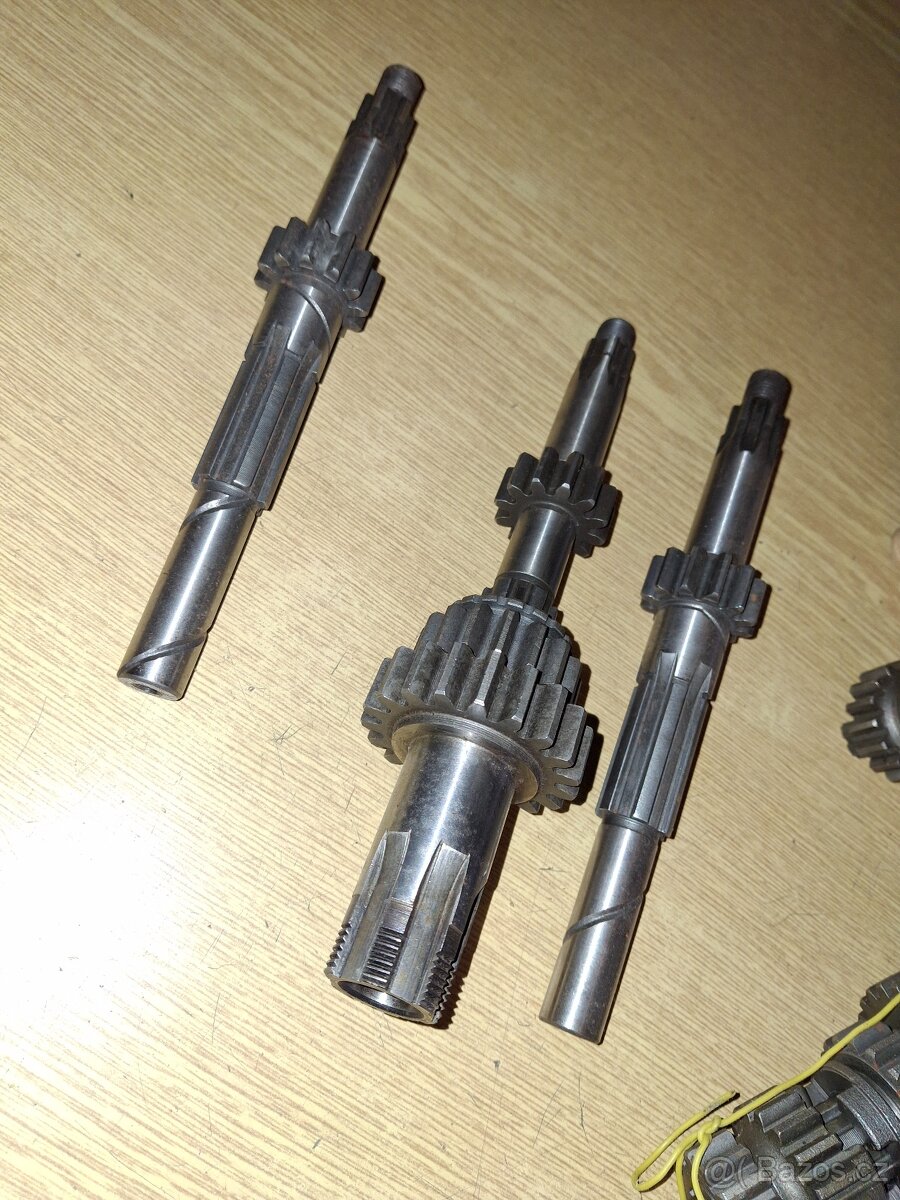 Jawa Čz díly převodovek uloženky - 7