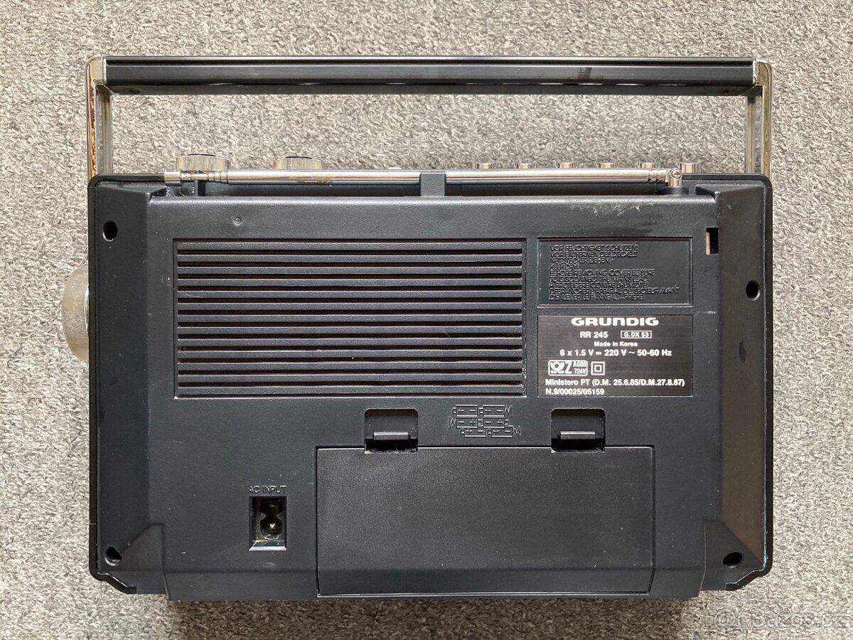 Radiomagnetofon GRUNDIG RR 245 - 7