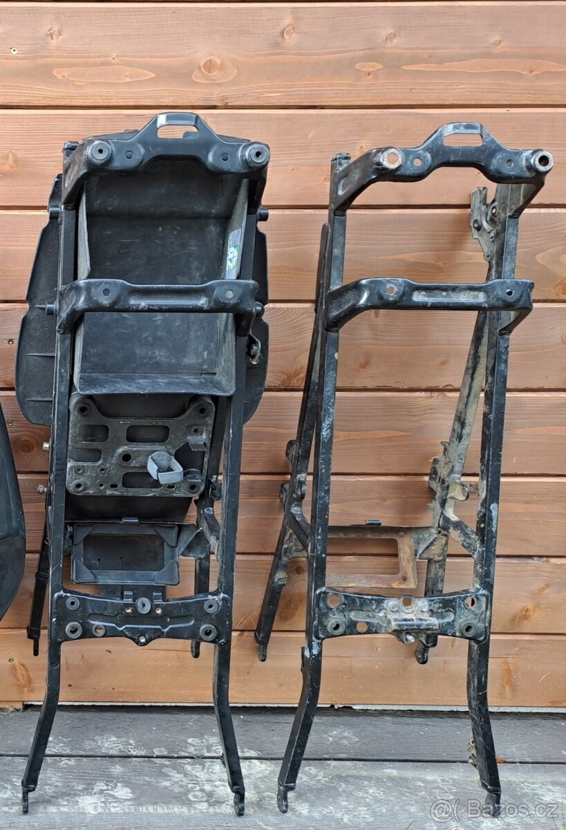 Cagiva mito 125 díly - 7