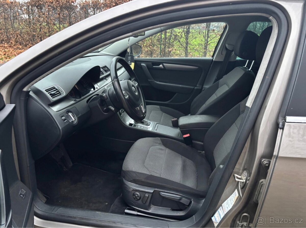 VOLKSWAGEN PASSAT 1.8 TSI 118 KW AUTOMAT ( DSG ) - BENZÍN - 7