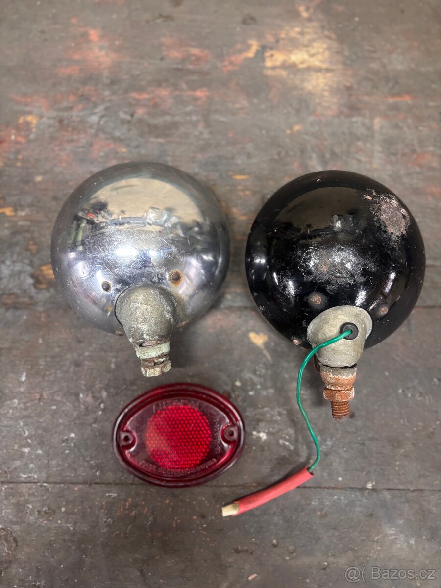 AUTO - VETERÁN SVĚTLA - - 7