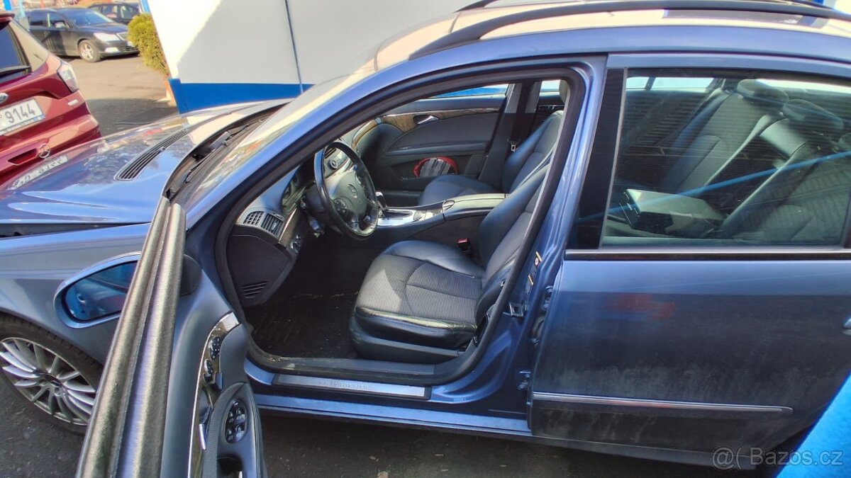 Mercedes-Benz E270CDI 2003 Avantgarde - 7