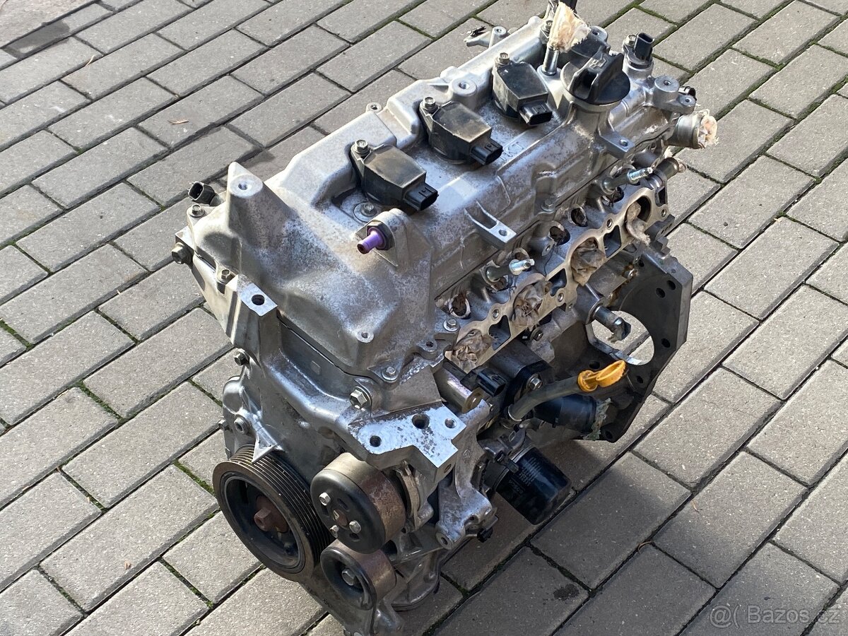 Motor Nissan 1.6i HR16 a další díly - 7