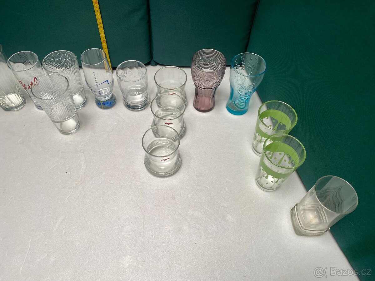 Sada sklenic na nealkoholické nápoje – 19 ks (mix tvarů a ve - 7