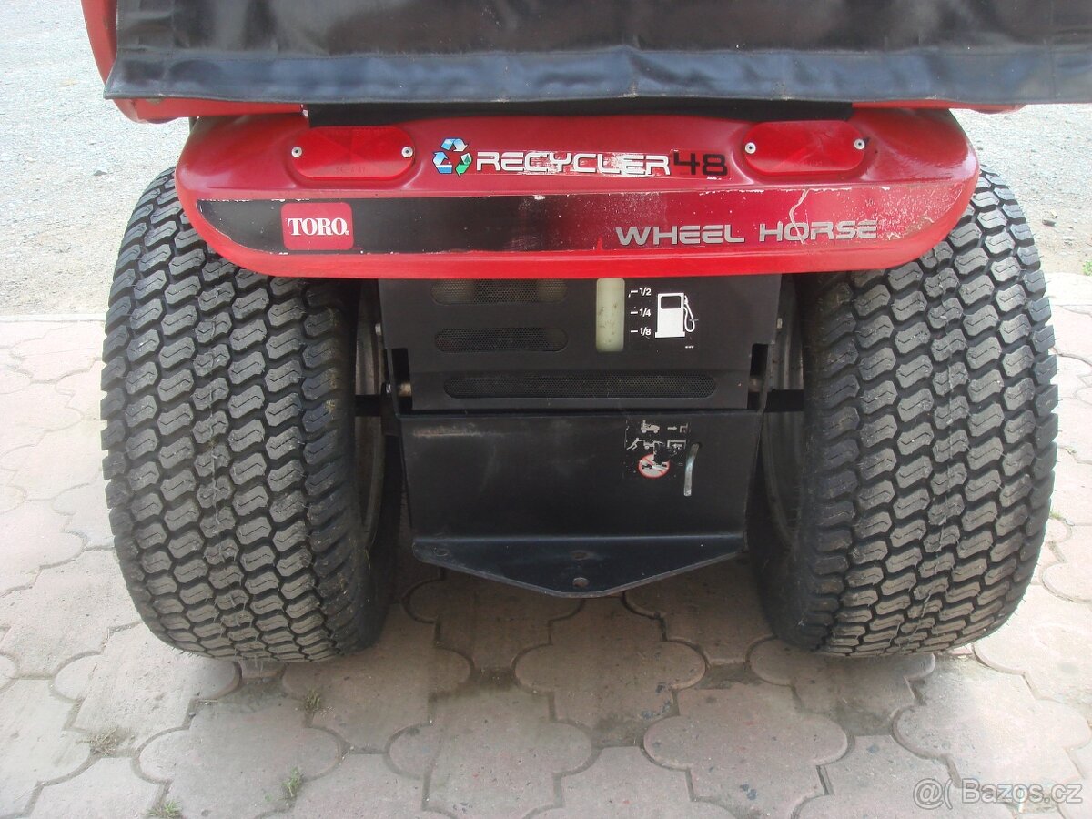 Zahradní traktor, traktůrek TORO WHEEL HORSE - 7