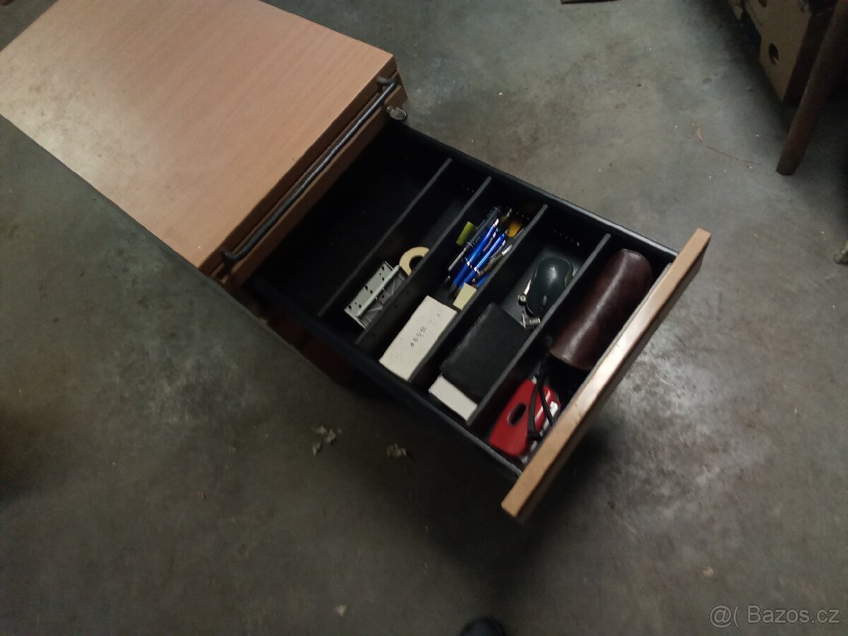 Kancelářský kontejner pod stůl SVOBODA - 7
