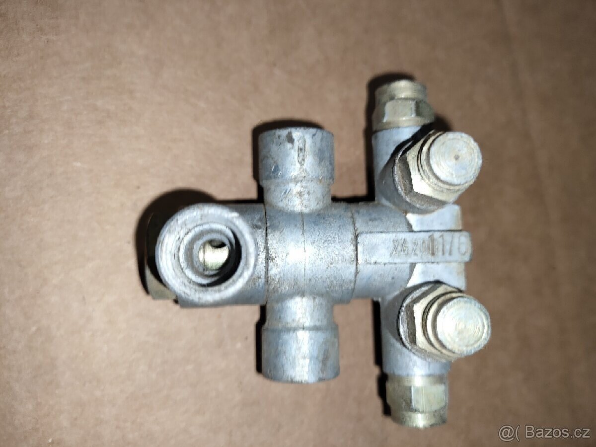 Rozvodka centrálního mazání Škoda, Tatra - 7