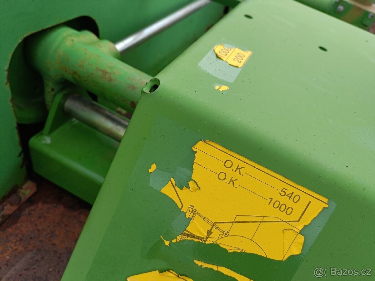 2005 3,2m Čelní disková sekačka KRONE Easycut 32 - 7