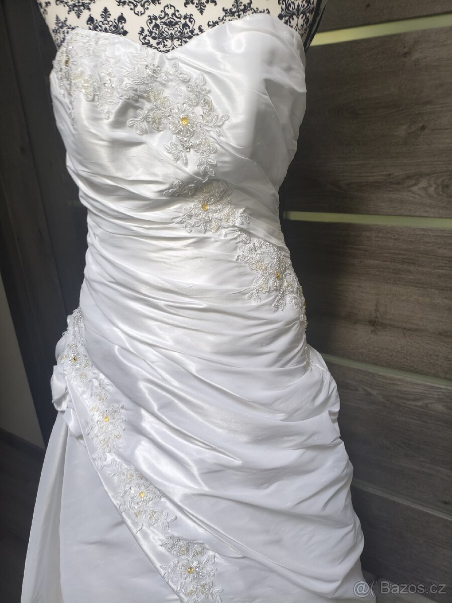 Tradiční svatební šaty vel. 38/40/42 - 7