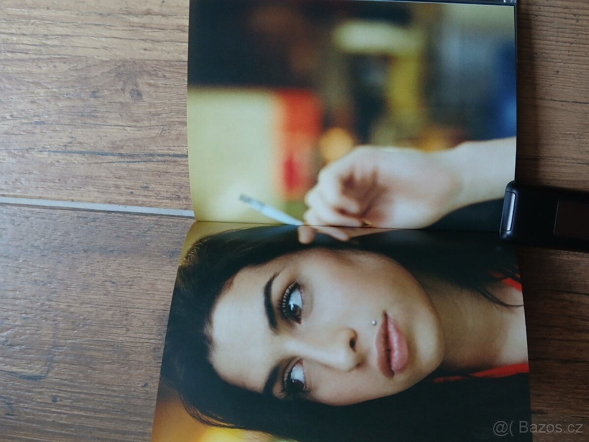 Amy Winehouse - 7