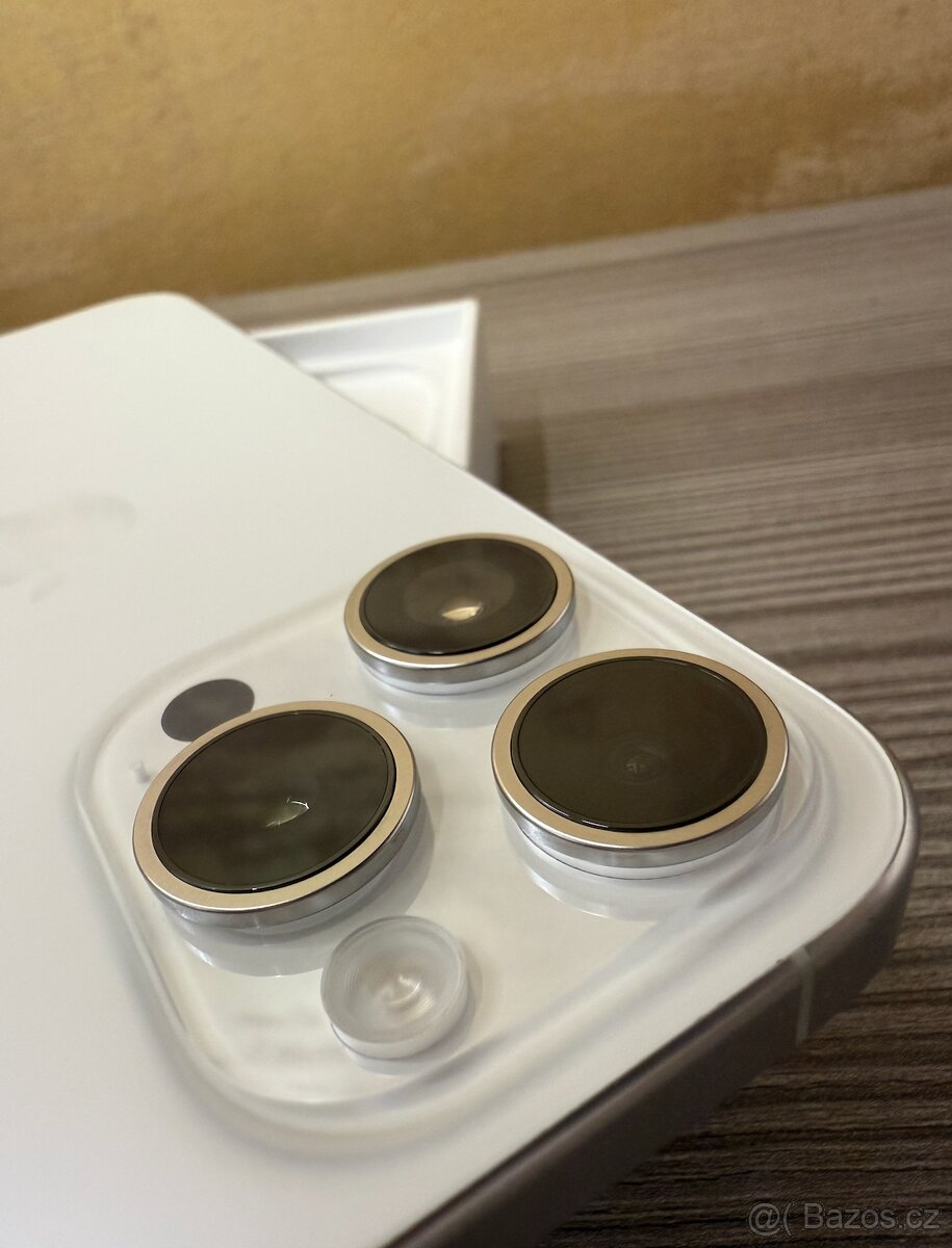 Apple iPhone 15 Pro 128GB white titanium, komplet - 7