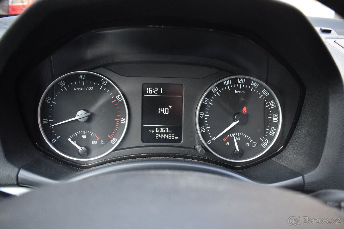 Škoda Octavia Combi 1.4 TSI r.2011 - 7