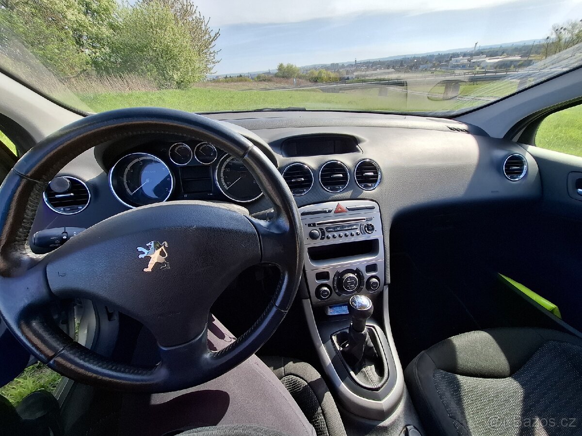 Peugeot 308 SW - 7