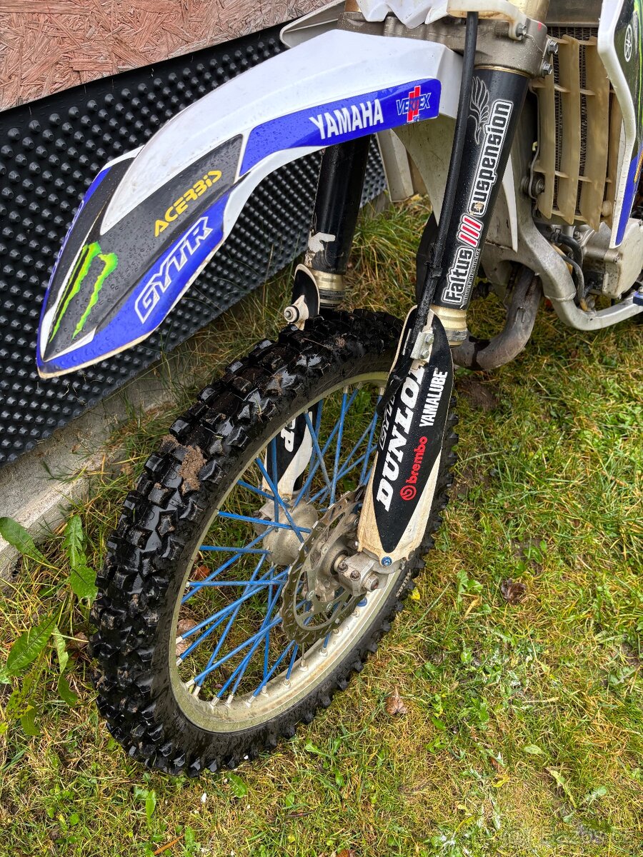 Yamaha YZ 125 - 7