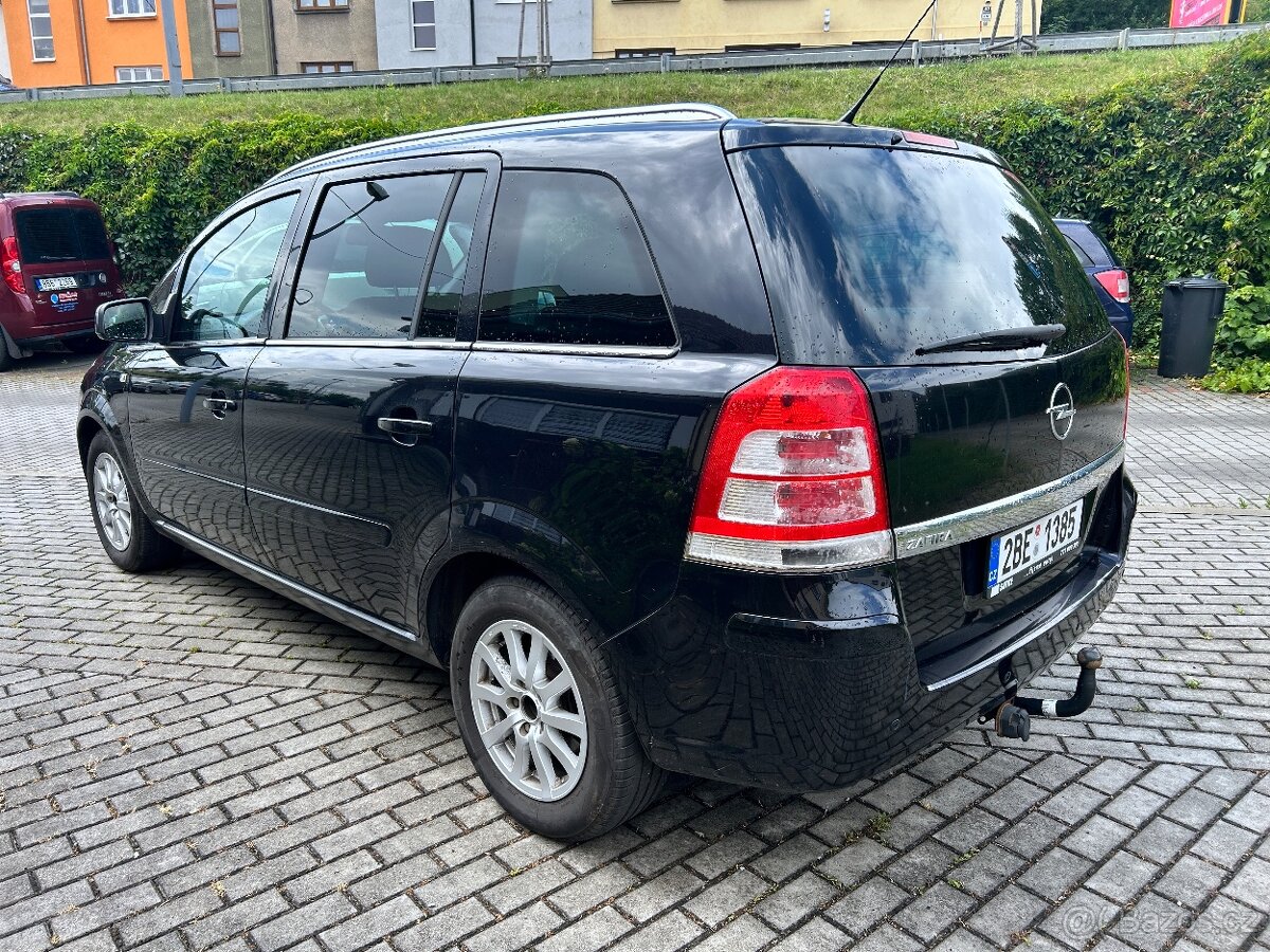 Opel Zafira B 1,8 103 kW, xenony, 253.000 km, černá - 7