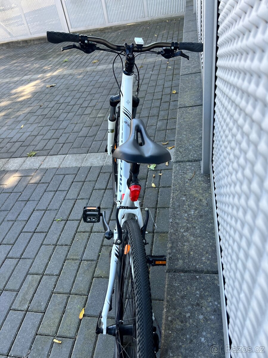 Trekové dámské jízdní kolo Specialized Ariel M - 7