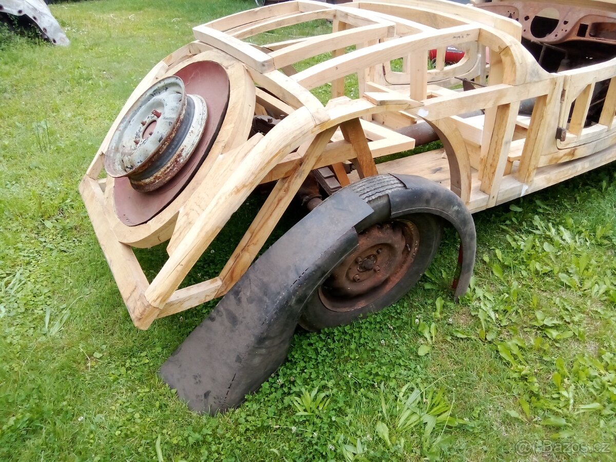 Tatra 57A roadster replika - 7