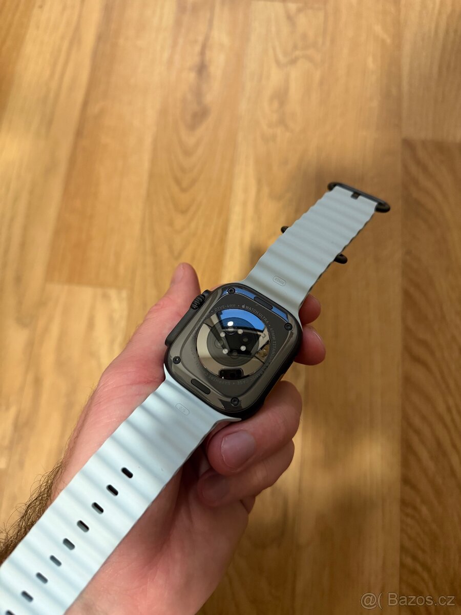 Apple Watch Ultra 2 49mm černé - 7