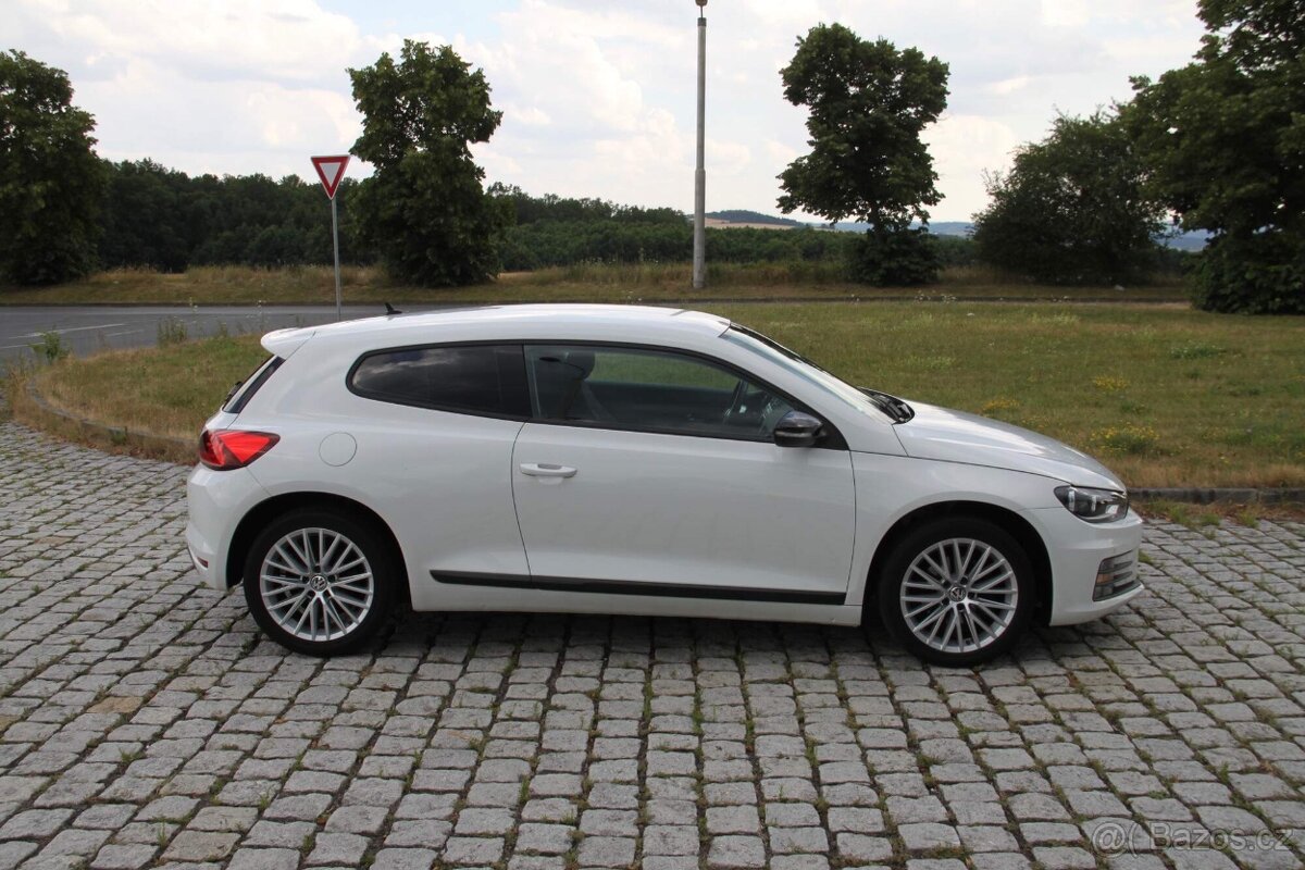 VW Scirocco,Face,1.4TSI,92kw,ŘEMEN,RCD510,2xPDC,Výhřev,2014 - 7